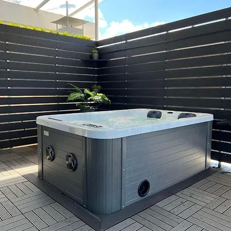 Loft Greece - Enjoy Our Jacuzzi *