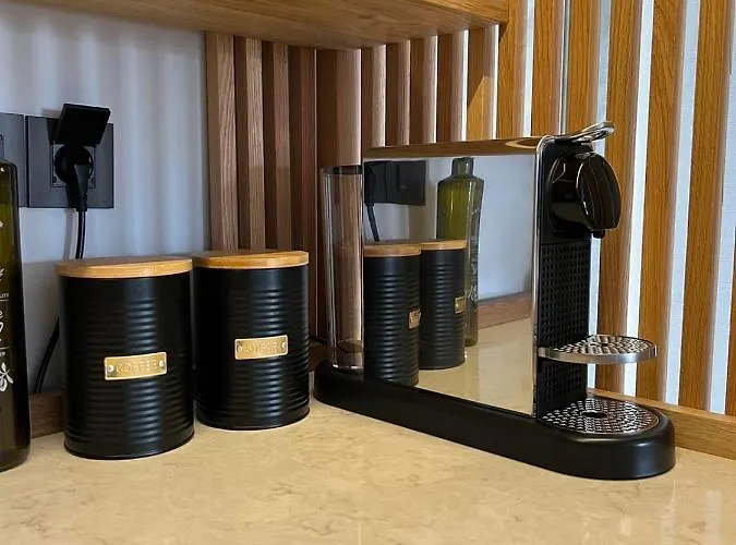 Διαμέρισμα Loft Greece - Enjoy Our Jacuzzi & Hammam *