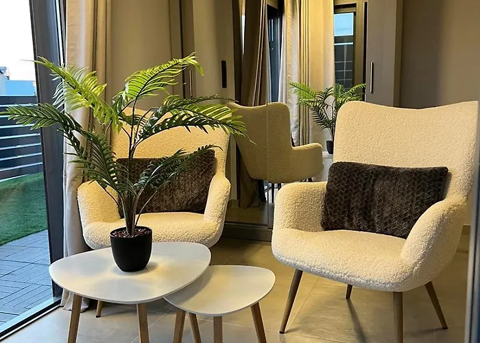 Loft Greece - Enjoy Our Jacuzzi & Hammam Διαμέρισμα