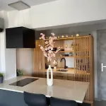 Loft Greece - Enjoy Our Jacuzzi & Hammam קלמאטה