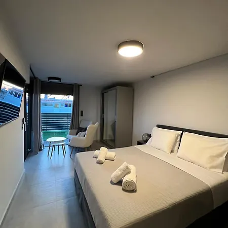 Loft Greece - Enjoy Our Jacuzzi & Hammam Kalamata