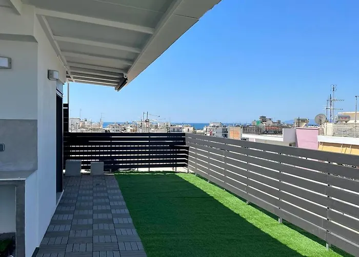 Loft Greece - Enjoy Our Jacuzzi & Hammam شقة